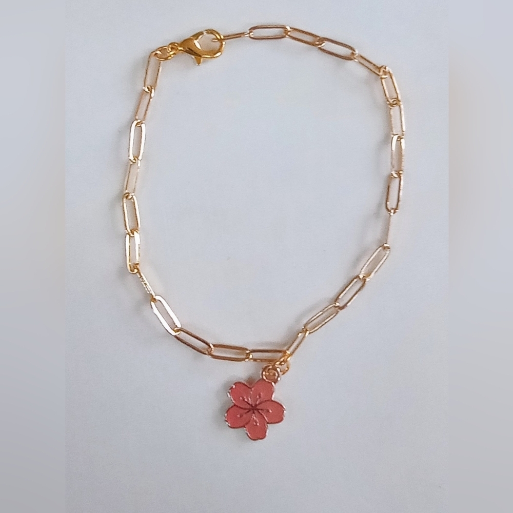 🄷🄰🄽🄳🄼🄰🄳🄴 𝕡𝕒𝕡𝕖𝕣𝕔𝕝𝕚𝕡 𝕔𝕙𝕒𝕚𝕟 𝕔𝕙𝕒𝕣𝕞 𝕓𝕣𝕒𝕔𝕖𝕝𝕖𝕥